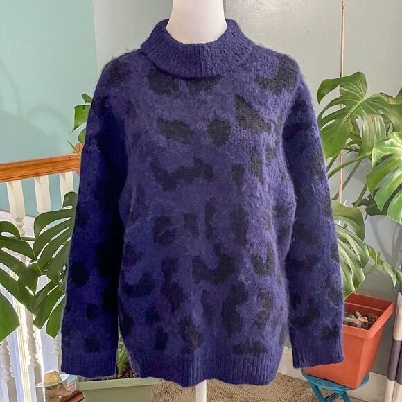 Kate Spade soft and warm blue and black leopard print sweater with a mock neck. - Picture 8 of 8